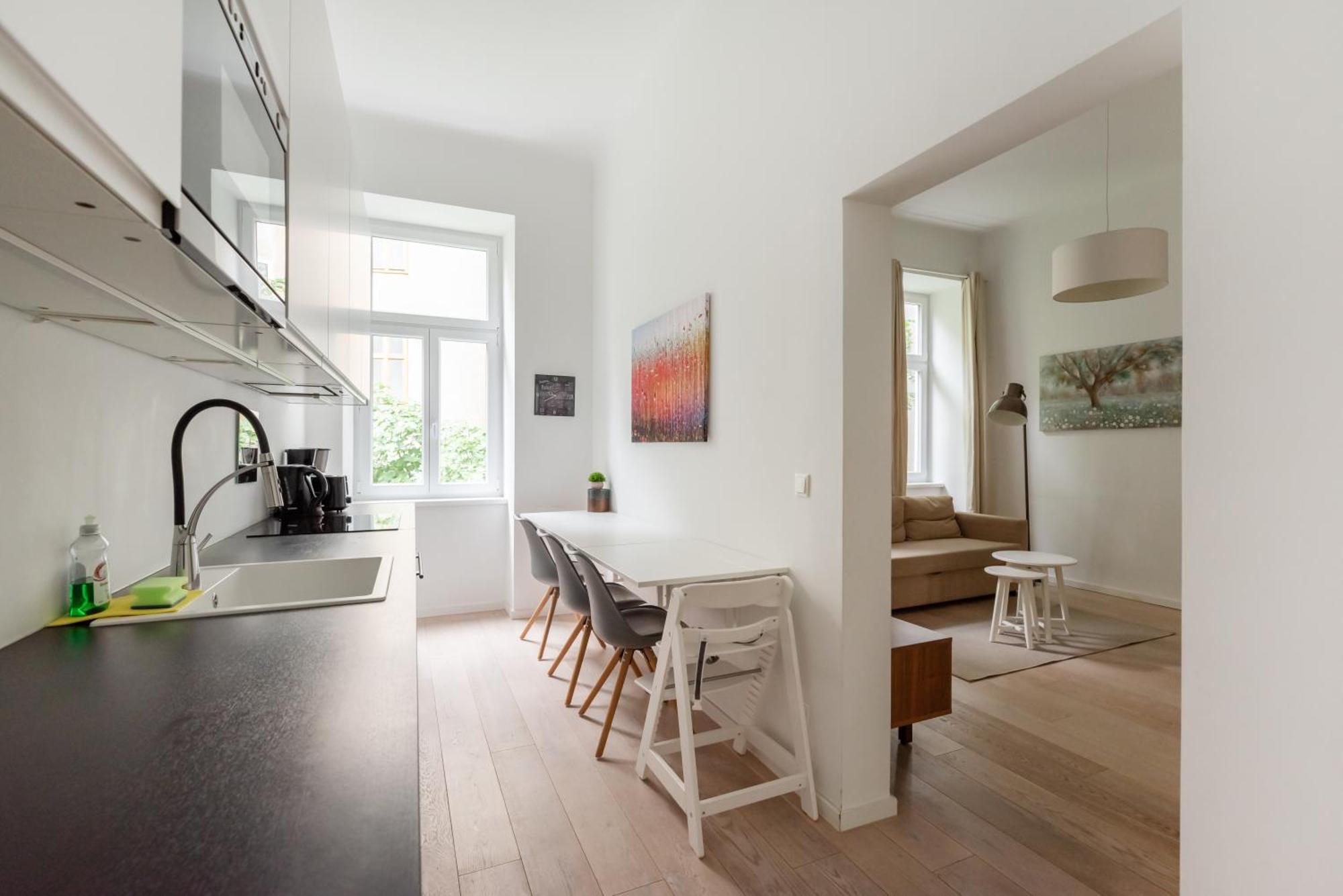 Cozy In The Charming Quarter Apartament *